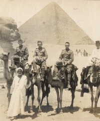 953, Williams with 2 comrades - Sphinx & Pyramids
