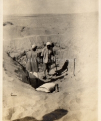 'Preparing dugout - Serapeum Railhead'